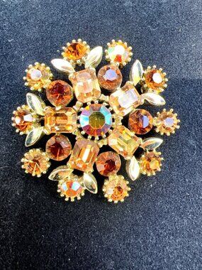 Vintage Lisner Amber Rhinestone Floral Gold-Tone Brooch Pin 2 Inches Signed